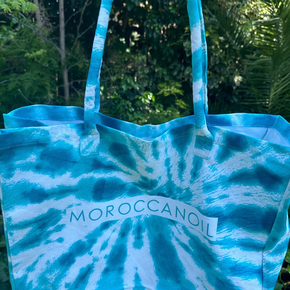 Turquoise and White Tote - Picture 6 of 6